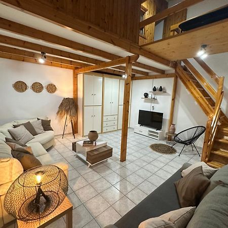 Maria' S Apartment Lávrion 외부 사진
